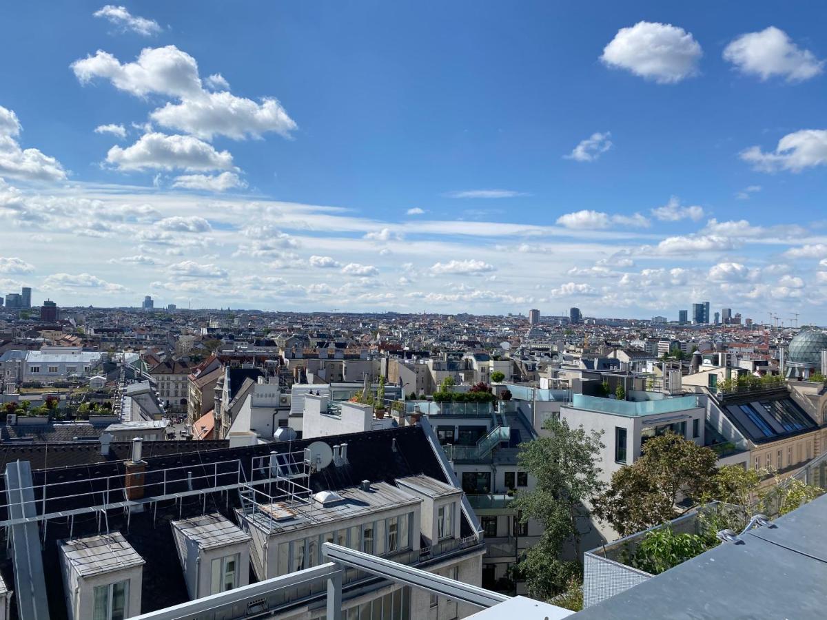 Immersed Into Vienna's Life And Yet A Retreat, Minimum 30 Nights Apartment *