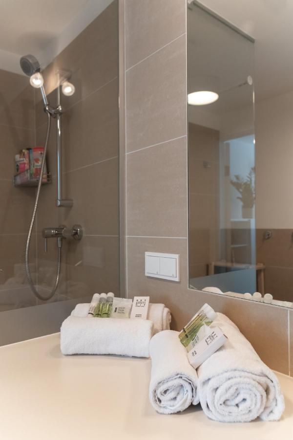 Immersed Into Vienna's Life And Yet A Retreat, Minimum 30 Nights Apartment Vienna