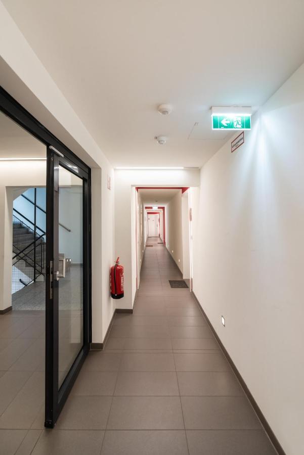 Immersed Into Vienna's Life And Yet A Retreat, Minimum 30 Nights Apartment